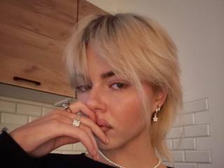 Sexy pic of ArnettaNazario