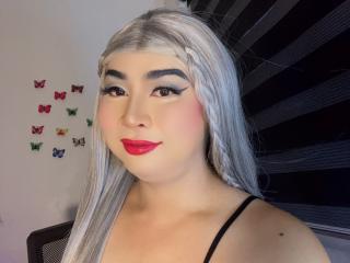 AsianFemboyX live cam