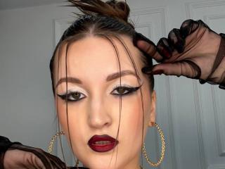 Sexy profile pic of AvrilGreis