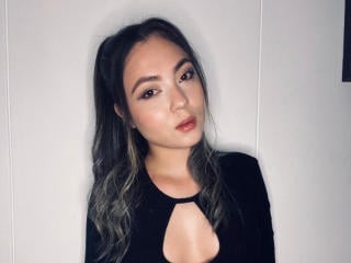Sexy pic of AzumiCutiPie