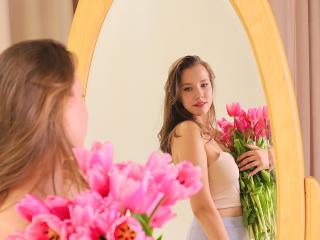 BellaQuiinnLive Webcam