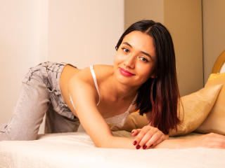 Sexy profile pic of BrianaScott