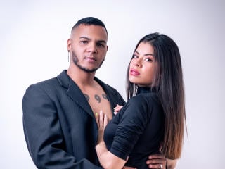 1 on 1 cam sex show with BridgithandDrake on couples cam
