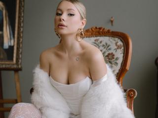 Sexy pic of CandiceDias