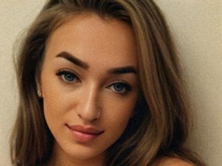 CelineLorriLive Webcam