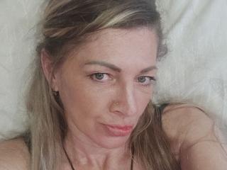 CharlenePearlLive Webcam