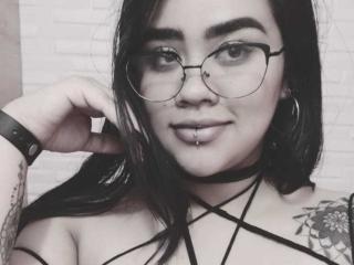 CurvySexyGirl