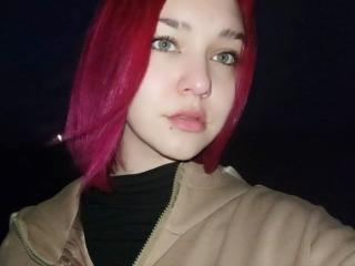 Sexy pic of DinahLackey