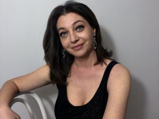 EdieWinsome live cam