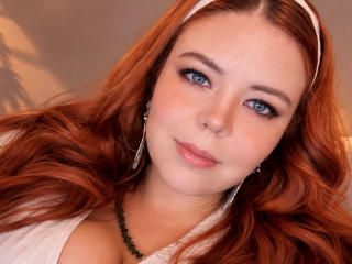 Sexy pic of EivaTurnner