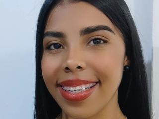 Sexy pic of EmiliaHott69