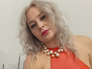 EmilyLowe69Live Webcam