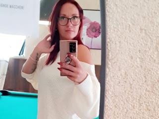 Emilya-hotLive Webcam