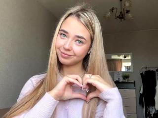Sexy pic of GeorgineBranen
