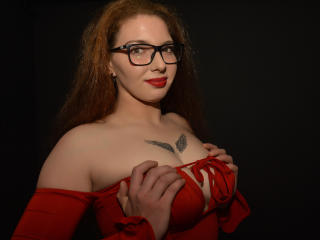Sexy profile pic of GingerEma