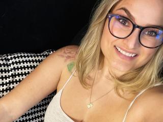 HollyBanks-hotLive Webcam