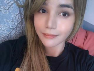 Sexy pic of HornyGirlSquirt
