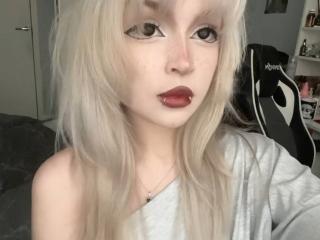 HortenciaVergin XLove Cam