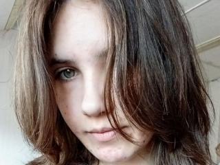 Sexy pic of HuldaIckert