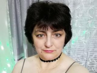 Sexy profile pic of IrisLoves
