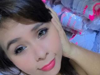 IsabelaCurvy live cam