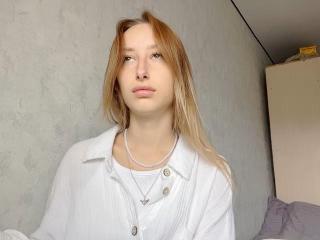 Sexy pic of IsauraLatz