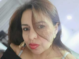 IvonnaLune XLove Cam