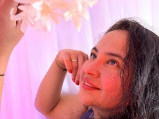 JadeBellee live cam