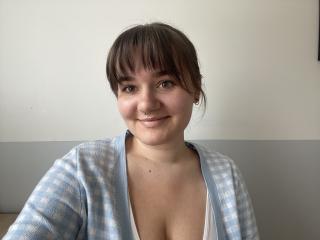 JulieTeaseLive Webcam