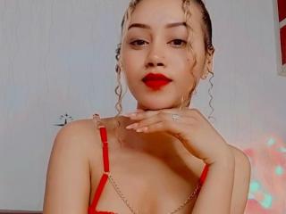 Sexy profile pic of KafrineMetisse