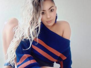 KarenCurlyHairLive Webcam