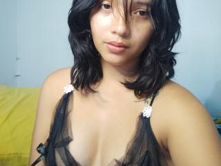 Sexy profile pic of KarenHottest