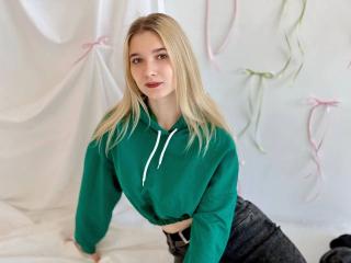 Sexy pic of KarolinaRay-hot