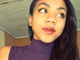 Sexy profile pic of KaylahX