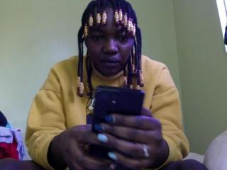 KingHerself Live Cam on XLoveCam