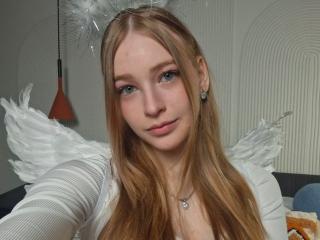 Sexy pic of LarissaHoglan