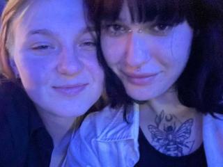LesbianSquadLive Webcam