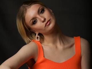 Sexy pic of LesliNellenback