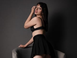Sexy profile pic of LeticiaFlorenz