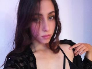 LilaHerz live cam