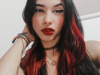 LizzyPhoeniixLive Webcam