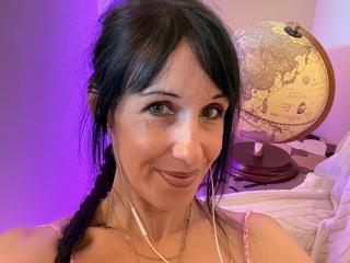 LouuBelleLive Webcam