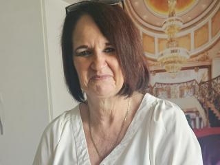 LuciousGrace live cam