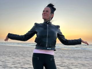 LucyLove-hotLive Webcam