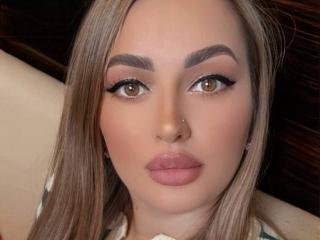 Sexy pic of LucyMiss