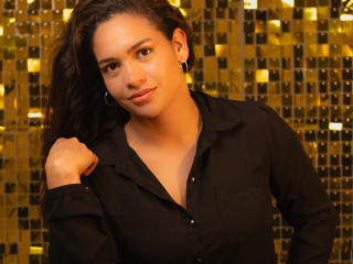 Sexy profile pic of MaddyWesley