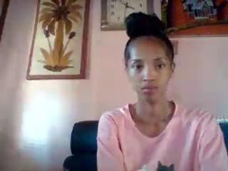 Sexy profile pic of Marellah69