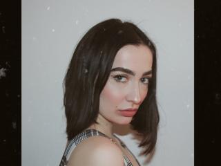 Sexy profile pic of MariaMenson