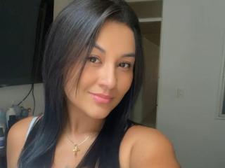 Sexy pic of MelanyWalker