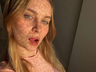 MiaLux-hot XLove Cam